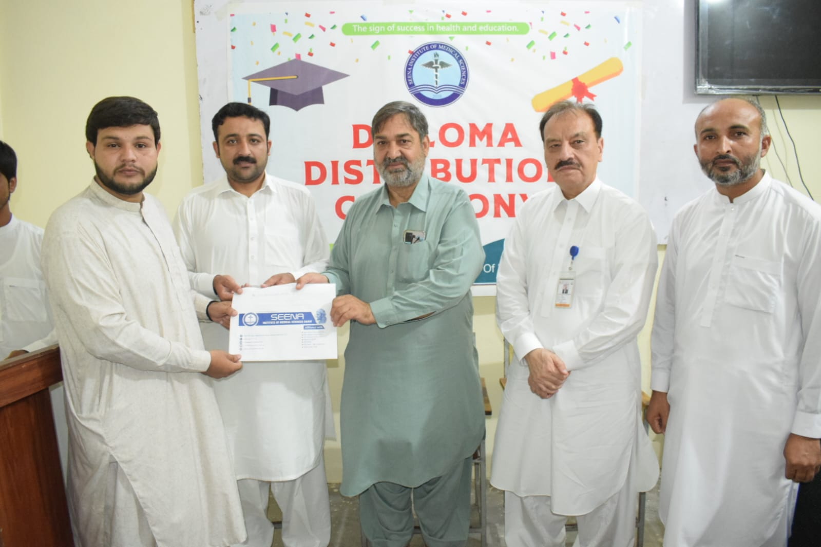 Award ceremony at Seena Institute